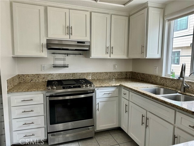 Building Photo - 883 Magnolia Ave