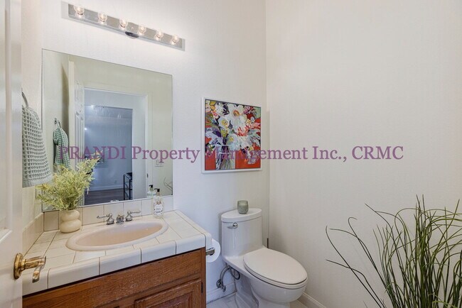 Building Photo - Woodacre Retreat Like Home with Views and ...