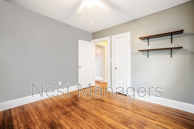 Building Photo - 727 Greenland Dr