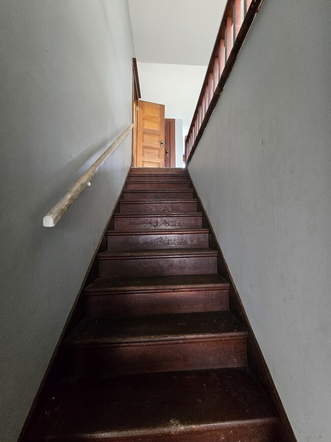 Building Photo - 305 N Pennsylvania Ave