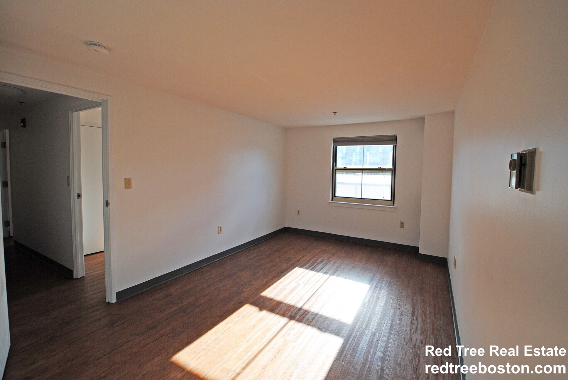 Building Photo - 5 Pine St