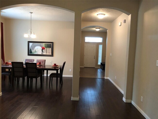 Building Photo - 11826 Fortune Park Dr