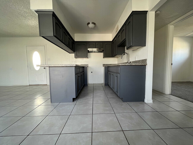 Building Photo - 2684 W 14th St