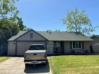 Building Photo - Adorable 3/2 Central Sacramento!  PLEASE READ ENTIRE AD FOR VIEWINGS!