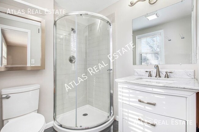 Building Photo - Check out this Location! Home for rent in ...