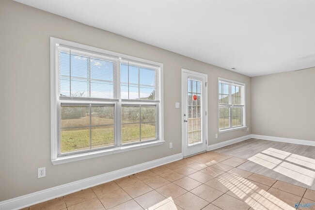 Building Photo - 161 Fields Pond Dr