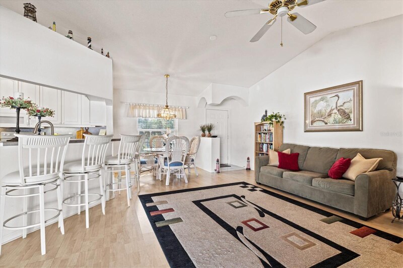 Building Photo - 5128 18th Ln E