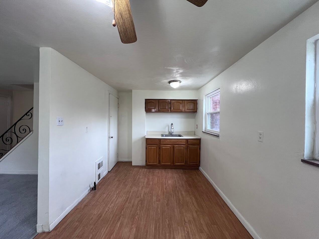 Building Photo - 320 San Juan Dr