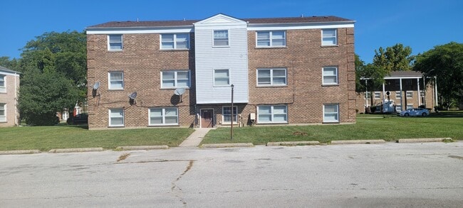 Building Photo - 4061 Charleston Rd