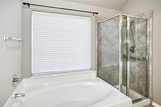 Building Photo - 2107 Sherbrook Park Ln