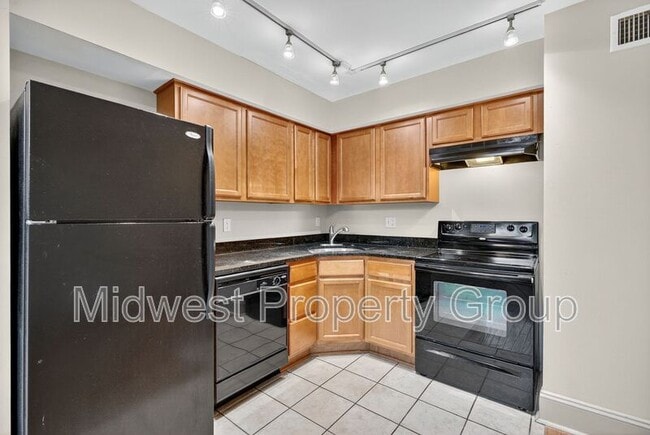 Building Photo - 4244 Chouteau Ave