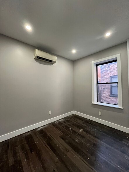 Building Photo - 96 Brown Pl