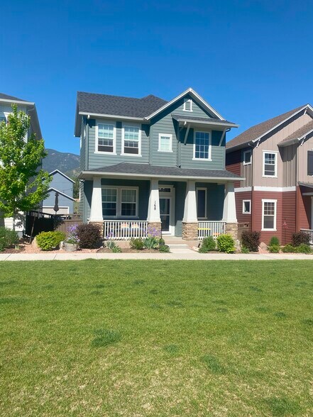 Primary Photo - 168 Mayflower Park Pl