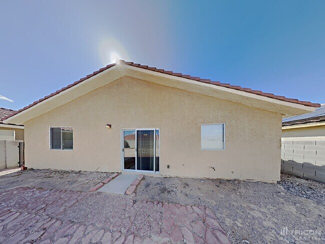 Building Photo - 8812 N Ceuta St