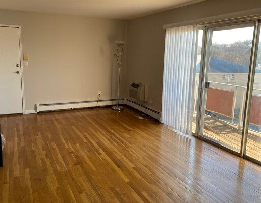 Building Photo - 364 Hoover Ave