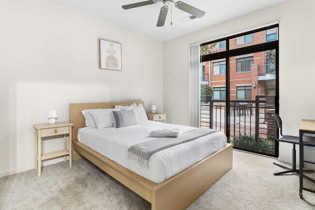 Building Photo - 305 10th Street South