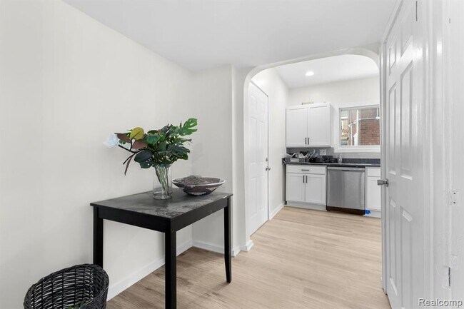 Building Photo - 1936 Atkinson St