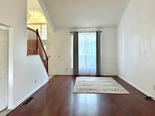 Building Photo - 2341 Timbercrest Ct