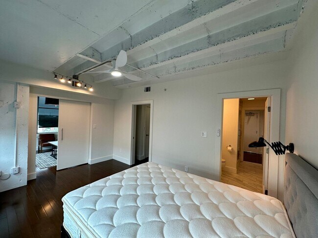 Building Photo - 1 BED | 1 BATH | DRAYTON TOWER