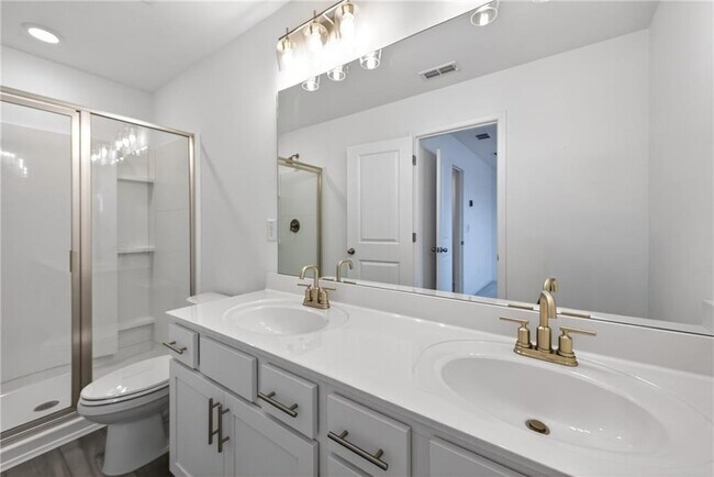 Building Photo - 4406 Ryan St