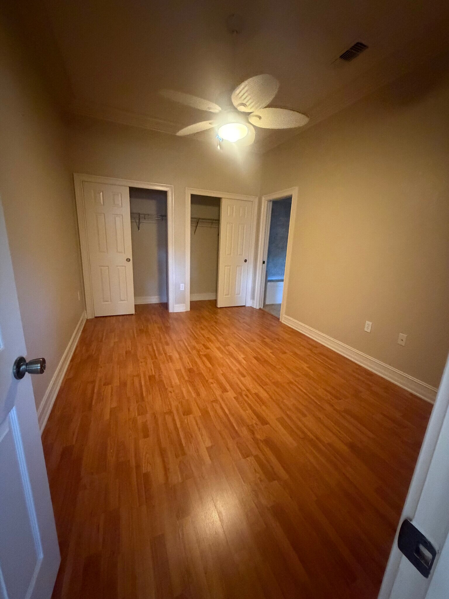 Building Photo - 10998 Goodwin St