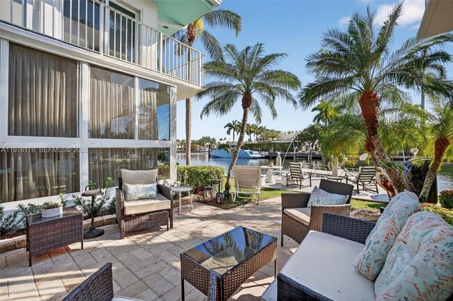 Building Photo - 180 Isle of Venice Dr