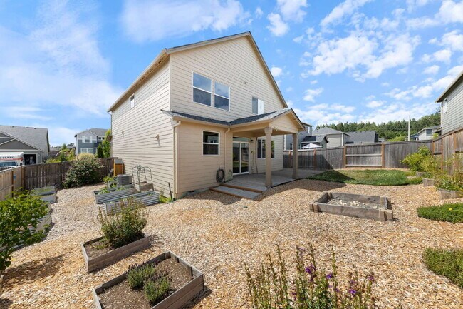 Building Photo - Large Recent Construction Home with Bonus Room!