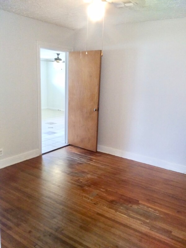 Building Photo - 316 N Wanda Dr