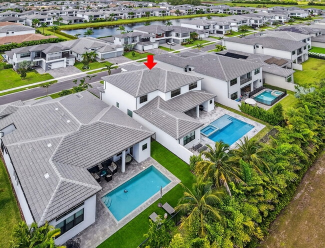 Building Photo - 8521 Ganton Dr