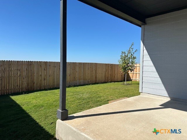 Building Photo - 914 Bluegrass Pt