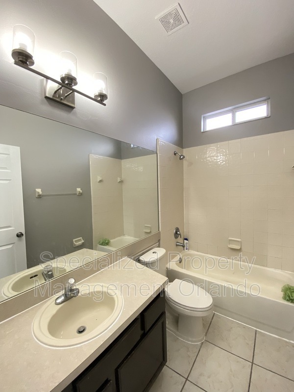 Building Photo - 1735 White Heron Bay Cir
