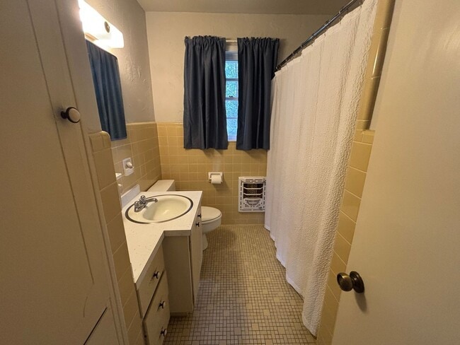 Building Photo - 9834 Cal Rd