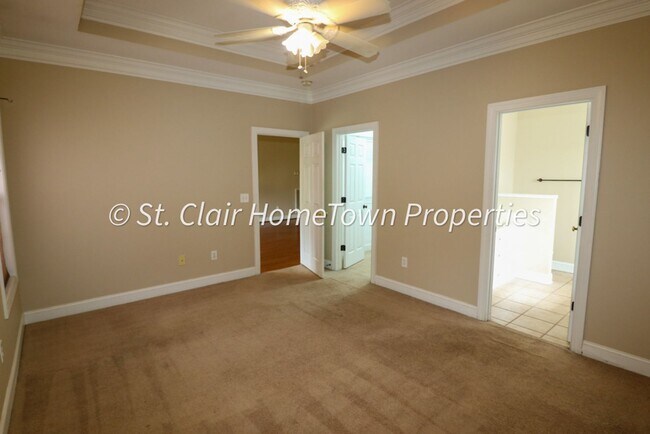Building Photo - GREAT RENTAL IN FOX HOLLOW SUBDIVISION!