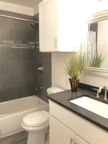 Building Photo - 2505 Wedglea Dr
