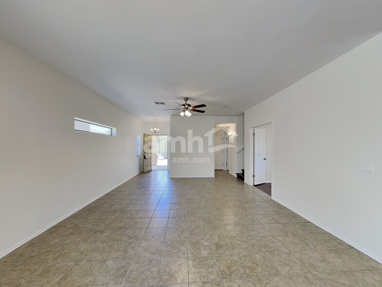 Building Photo - 397 East Placita Rejilla