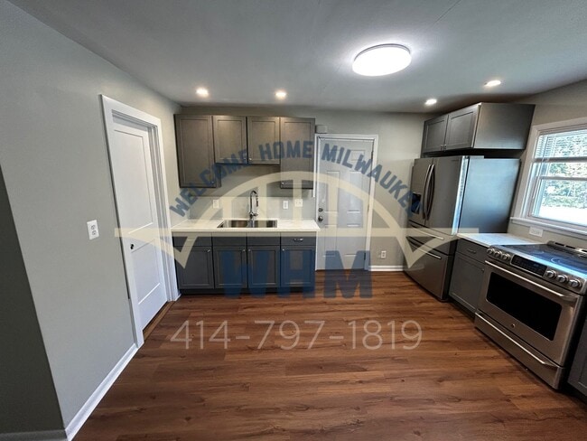 Building Photo - 3045 N Booth St