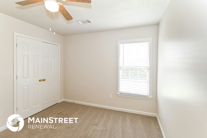 Building Photo - 4227 Old Forest Rd