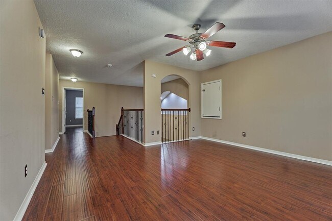 Building Photo - 8406 Oak Villa Ct