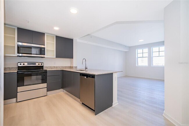 Building Photo - 5579 Millennia Park Dr