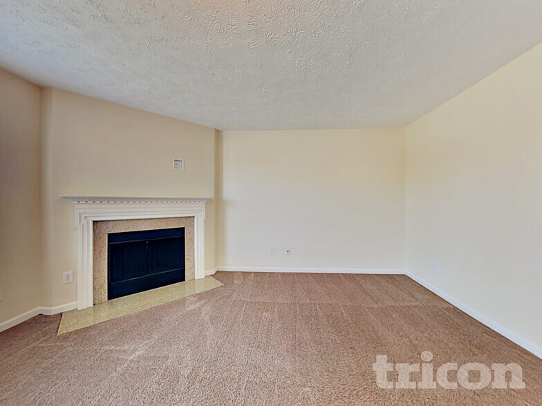 Building Photo - 1009 Harmony Ln