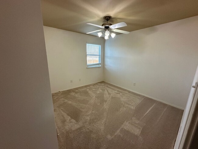 Building Photo - 1813 Balsam Gap