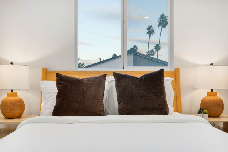 Building Photo - 1427 254th St