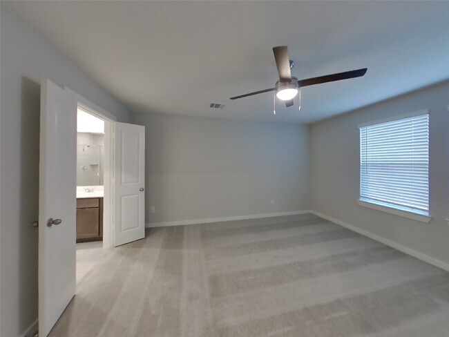 Building Photo - 22738 Terrazzo Dr