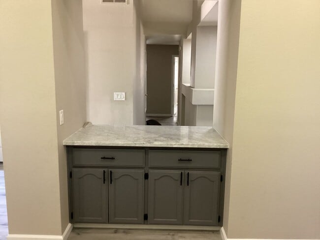 Building Photo - Spacious 4-Bedroom Home in a Desirable Yuba City Neighborhood