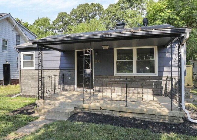 Building Photo - 2975 Howey Rd