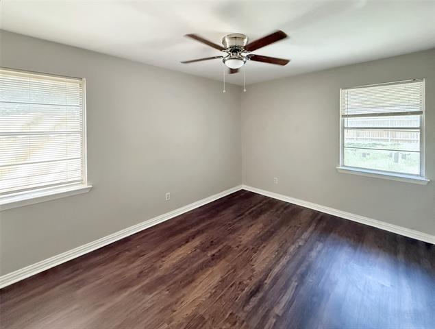 Building Photo - 3533 Antilles Dr