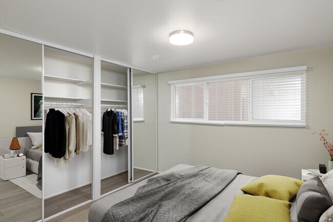 Building Photo - 5519 Mission