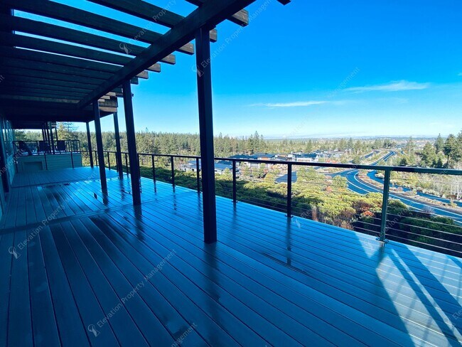 Building Photo - Exquisite Tetherow Living with Resort Memb...