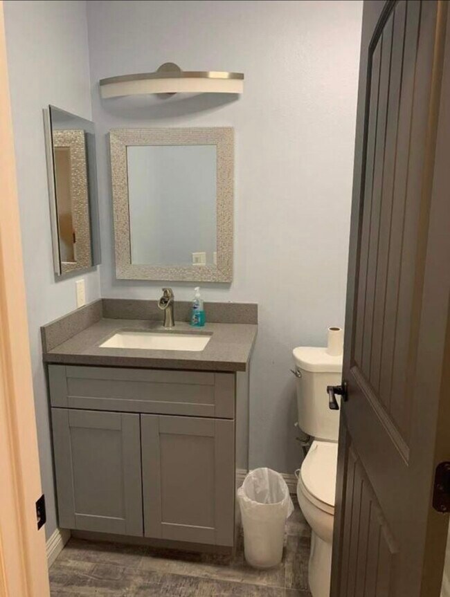 Building Photo - 45727 Kaastad Ct