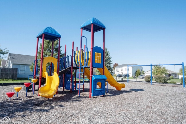 Building Photo - 859 Runnymede Dr